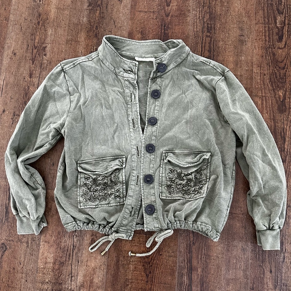 Solitaire Green Jean Jacket with Embroidery